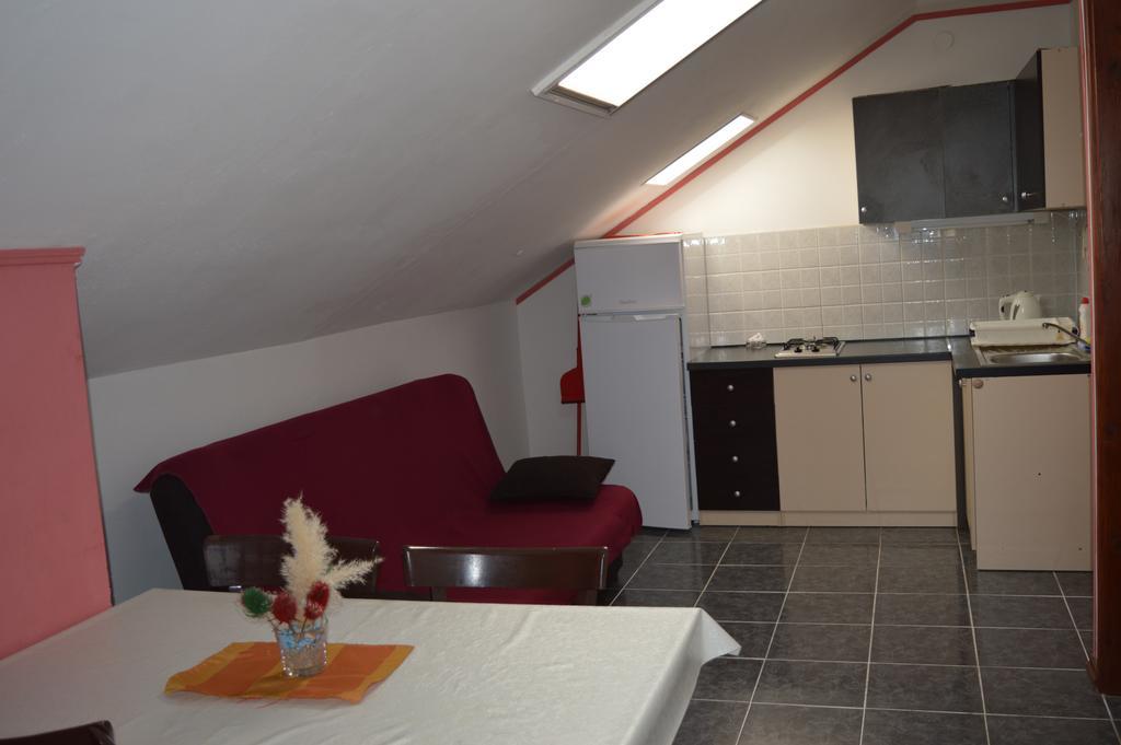Apartments Malnar Novi Vinodolski Rum bild