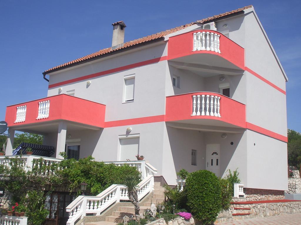 Apartments Malnar Novi Vinodolski Exteriör bild