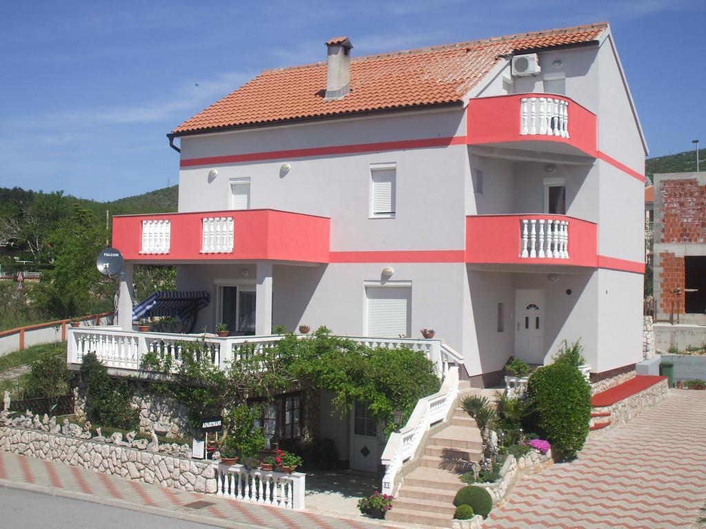Apartments Malnar Novi Vinodolski Exteriör bild