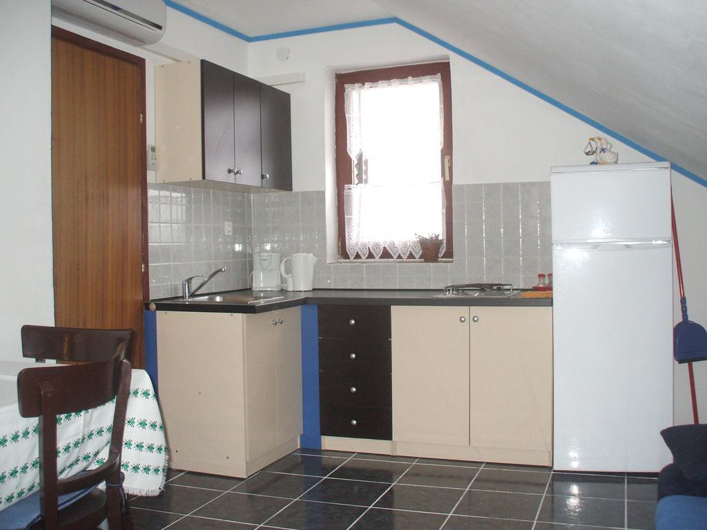 Apartments Malnar Novi Vinodolski Exteriör bild